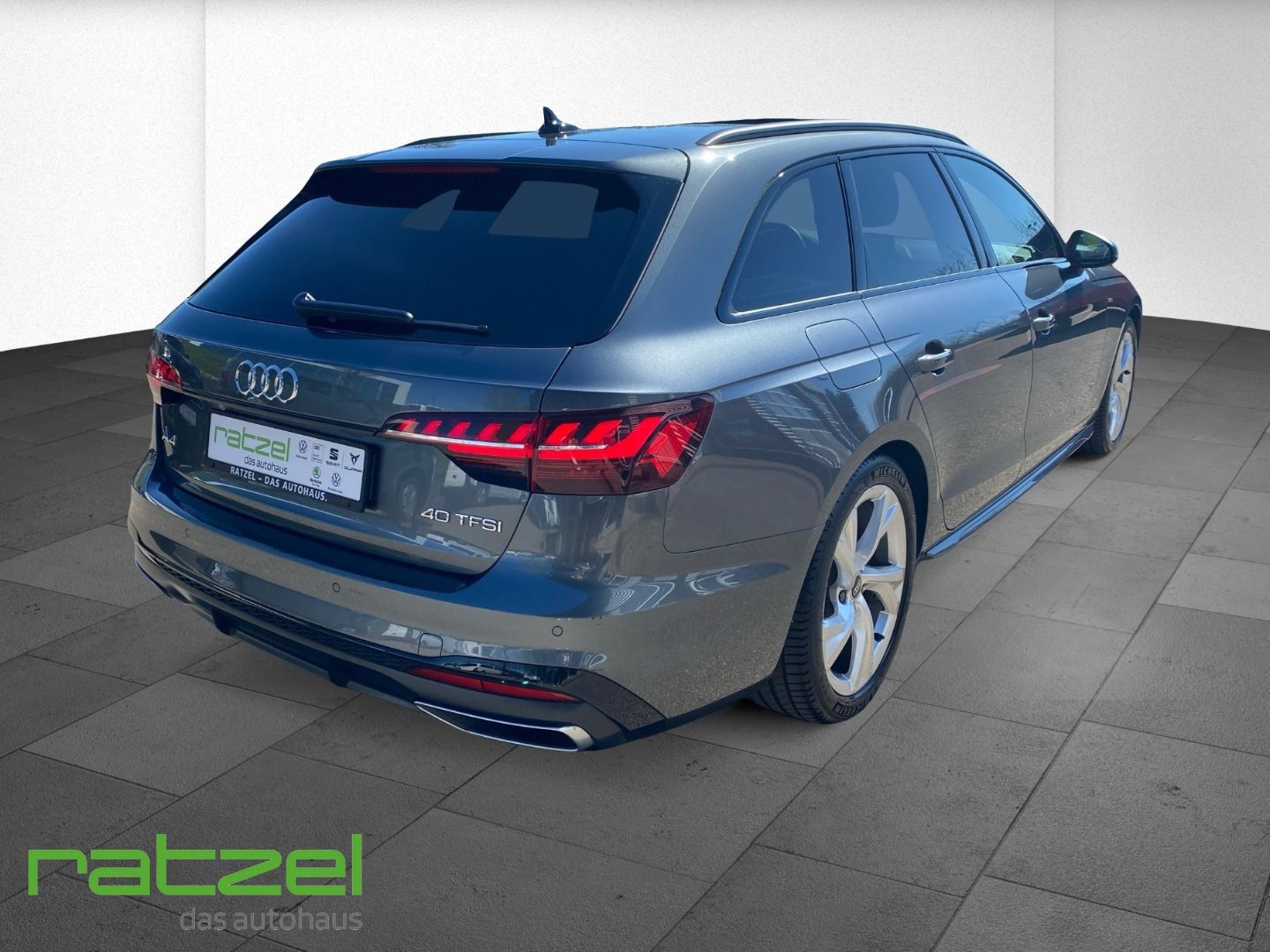 Fahrzeugabbildung Audi A4 Avant S line 40 TFSI S tronic Pano Navi LED A