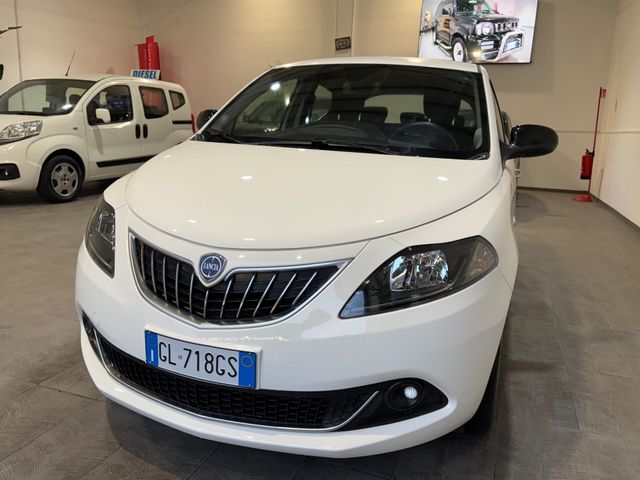 Другие LANCIA YPSILON 1.0CC FIREFLY HYBRID GOLD