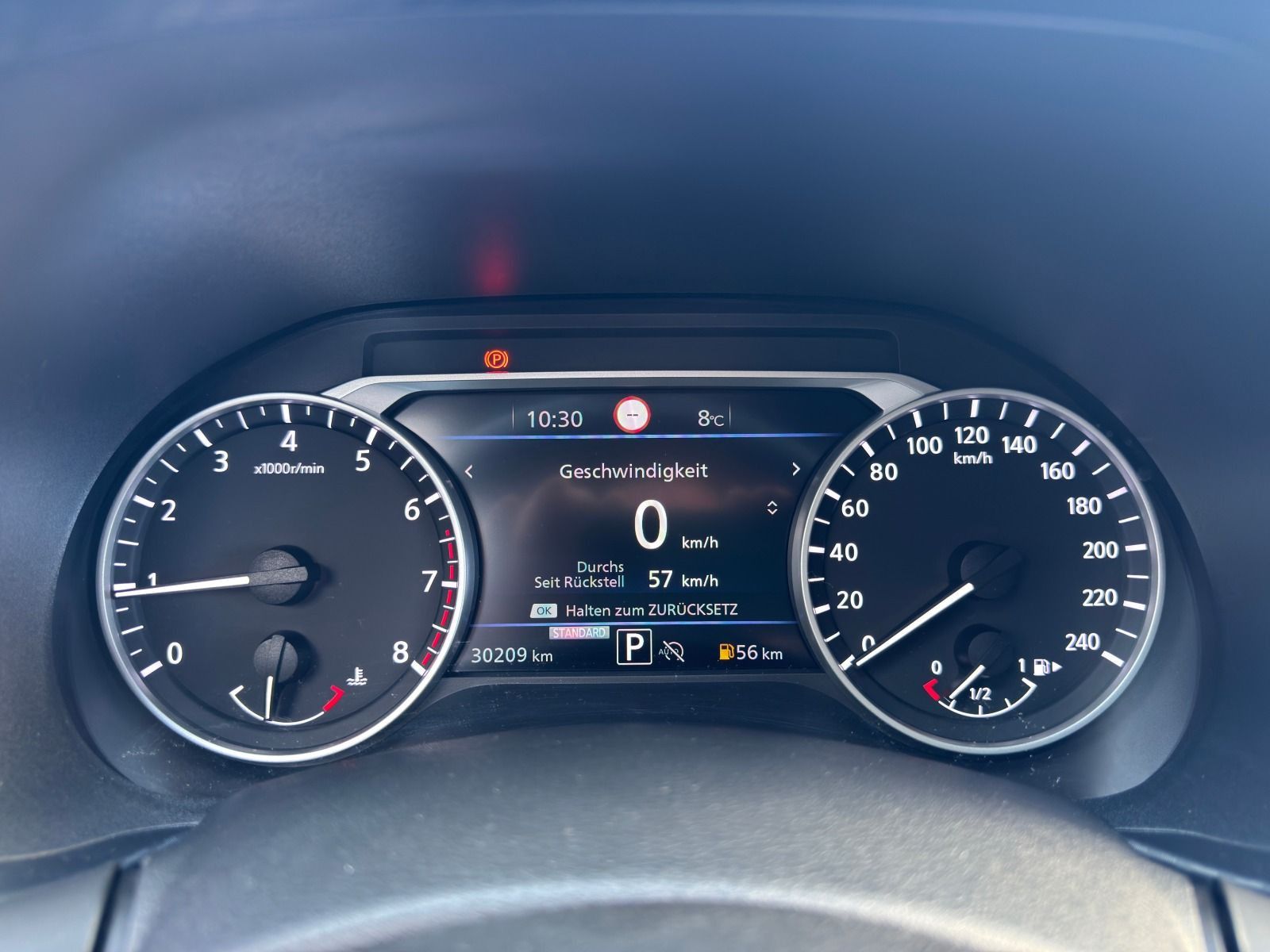 Fahrzeugabbildung Nissan Juke 114PS Automatik*RFK*NAVI*LED*19Zoll