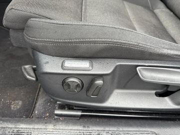 Volkswagen Passat Variant Comfortl.+Navi+Klima+Shz