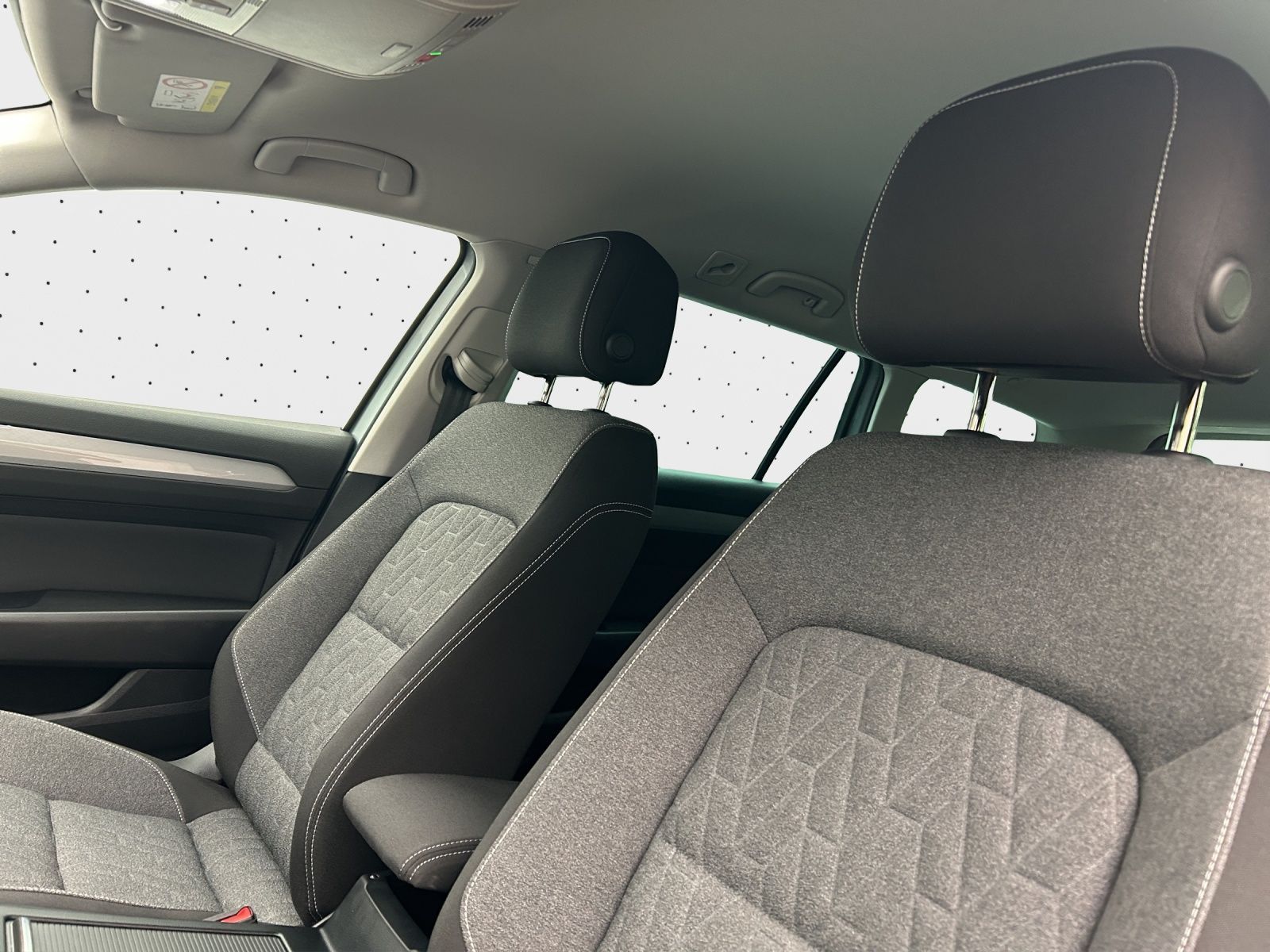 Volkswagen Passat Variant - Bild 10