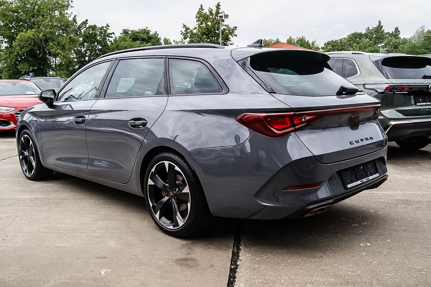 Fahrzeugabbildung CUPRA Leon Sportstourer e-Hybrid PANORAMA CARPLAY ACC