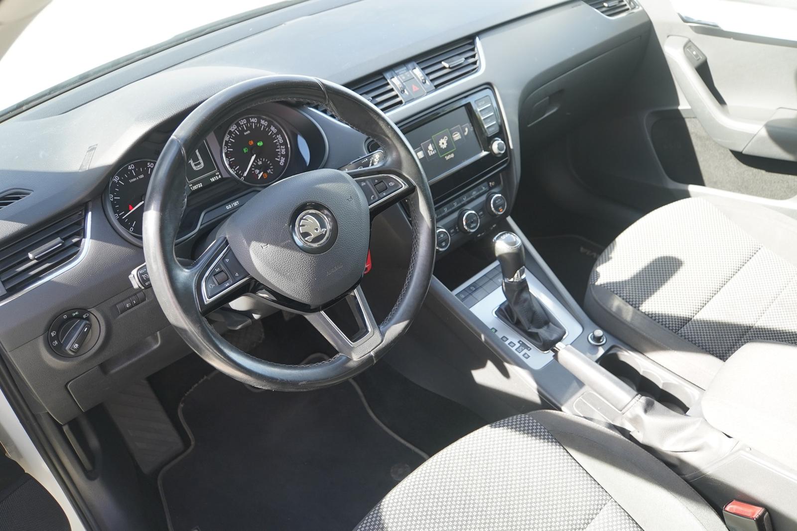 Skoda Octavia Combi 1.4 TSI DSG Klimaaut. Sitzheizung