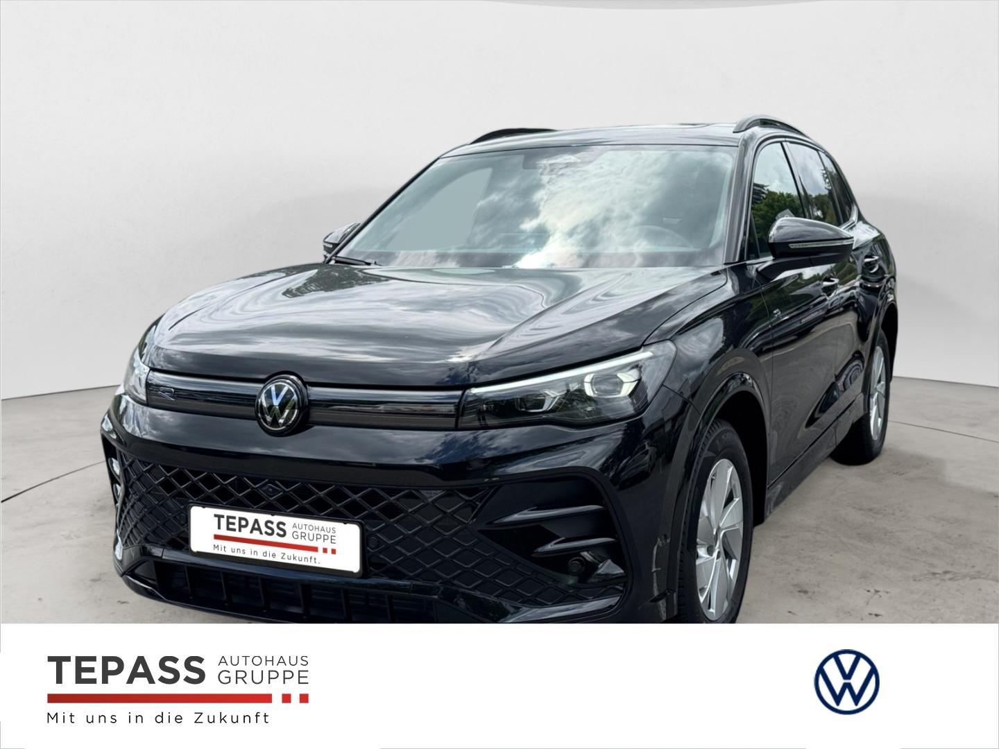 Volkswagen Tiguan 2,0 l TDI R-Line AHK IQ.DRIVE PANO