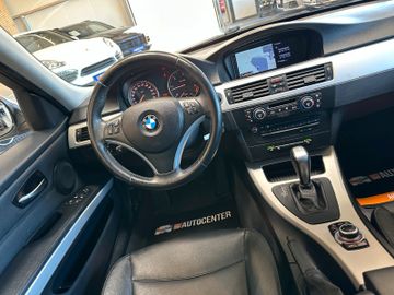 MYAUTOCENTER – Gebraucht- und Jahreswagen mit Werkstattservice in Pfaffenhofen BMW 320d Touring *Xenon*Leder*Automatik*AHK*