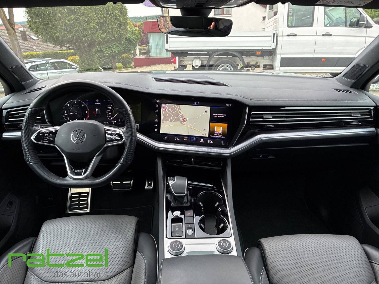 Fahrzeugabbildung Volkswagen Touareg R-Line 4Motion V8 TDI Last Edition Pano