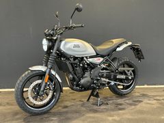 ROYAL ENFIELD Guerrilla 450 SMOKE SILVER +++ Letztes Bike +++
