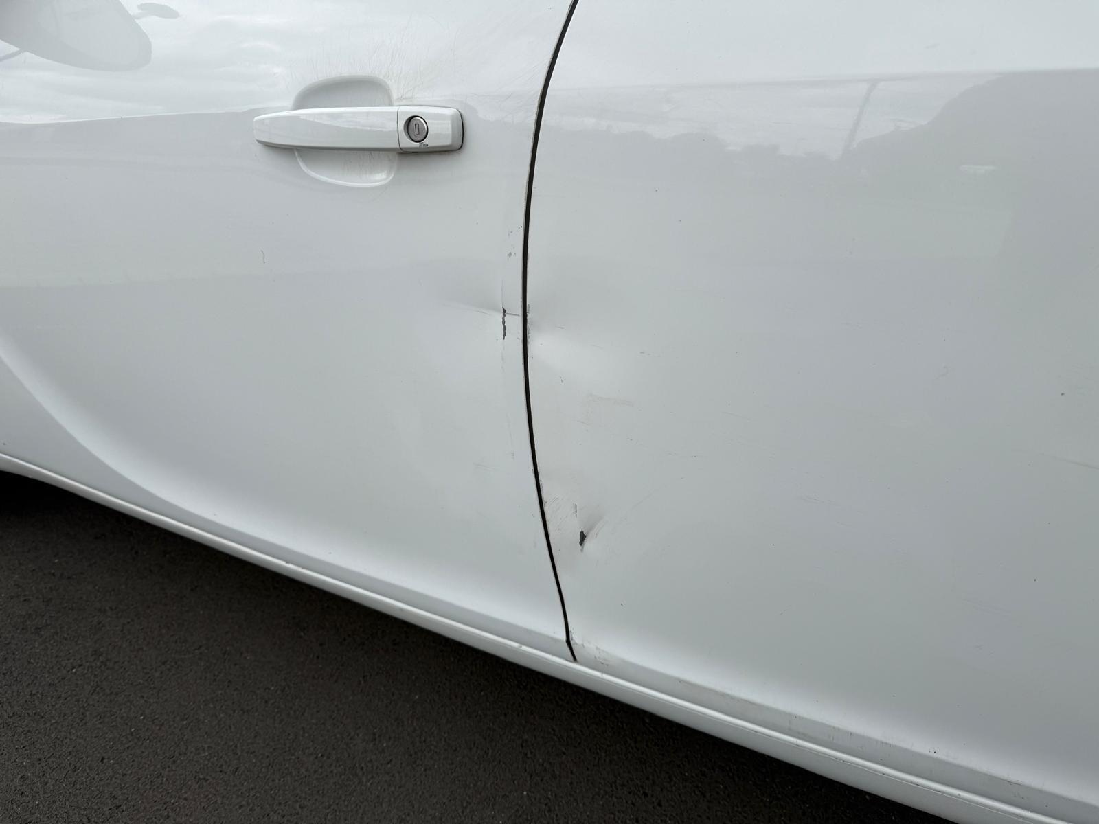 Opel Insignia 2012 — photo 26