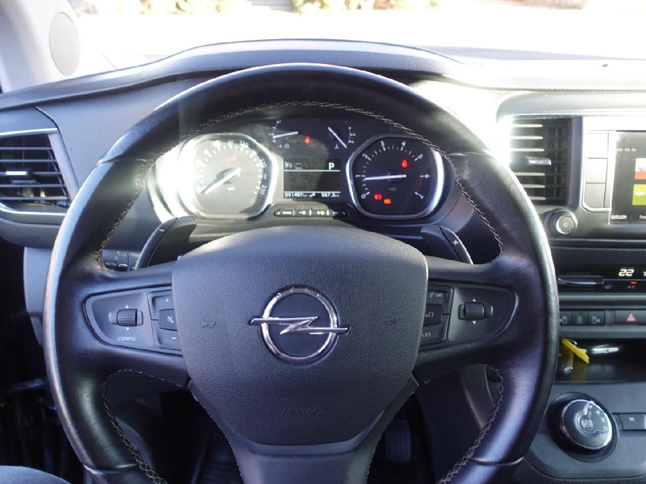 Fahrzeugabbildung Opel Zafira Life 2,0 7-Sitzer M Automatik