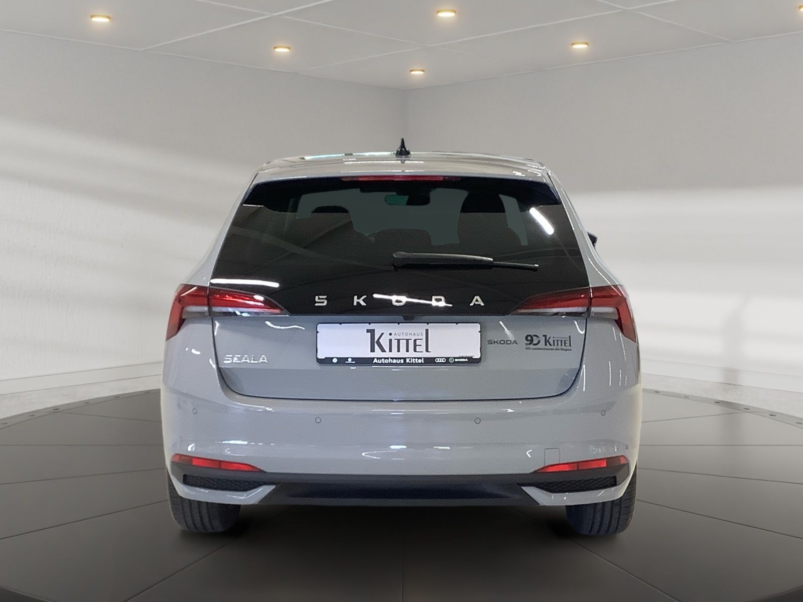 Scala Tour 85 kW DSG NAVI SMARTLINK LED RÜKAM