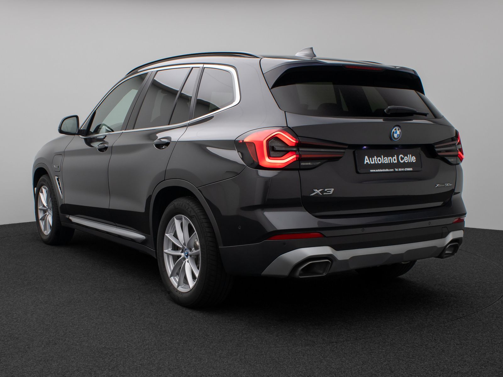 Fahrzeugabbildung BMW X3 xD30e Panorama Laser 360°HUD DAB HiFi Sport