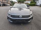 Volkswagen Passat Variant Comfortline BMT/Start-Stopp - Volkswagen Passat Variant mit Diesel-Antrieb: Grau, Alarmanlage