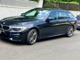 BMW 520d xDrive Touring A - M-Paket - BMW 5er Reihe: Kombi, M Paket