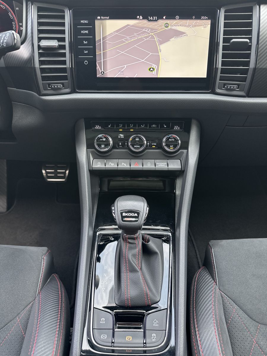 Fahrzeugabbildung SKODA Kodiaq 4x4 RS NAV+MATRIX+AHK+ACC+KAM+PANO+20ZOLL