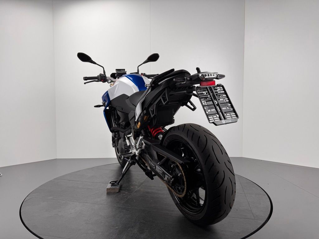 Fahrzeugabbildung BMW F900 R *VOLLAUSSTATTUNG *NEUWERTIG