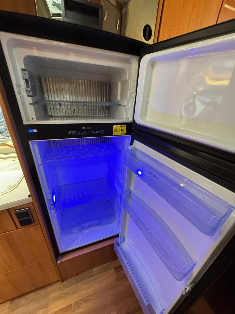 Fahrzeugabbildung HYMER / ERIBA / HYMERCAR EXSIS-T 588 AUTOMATIK ALKO LITHIUM 240 AH SOLAR