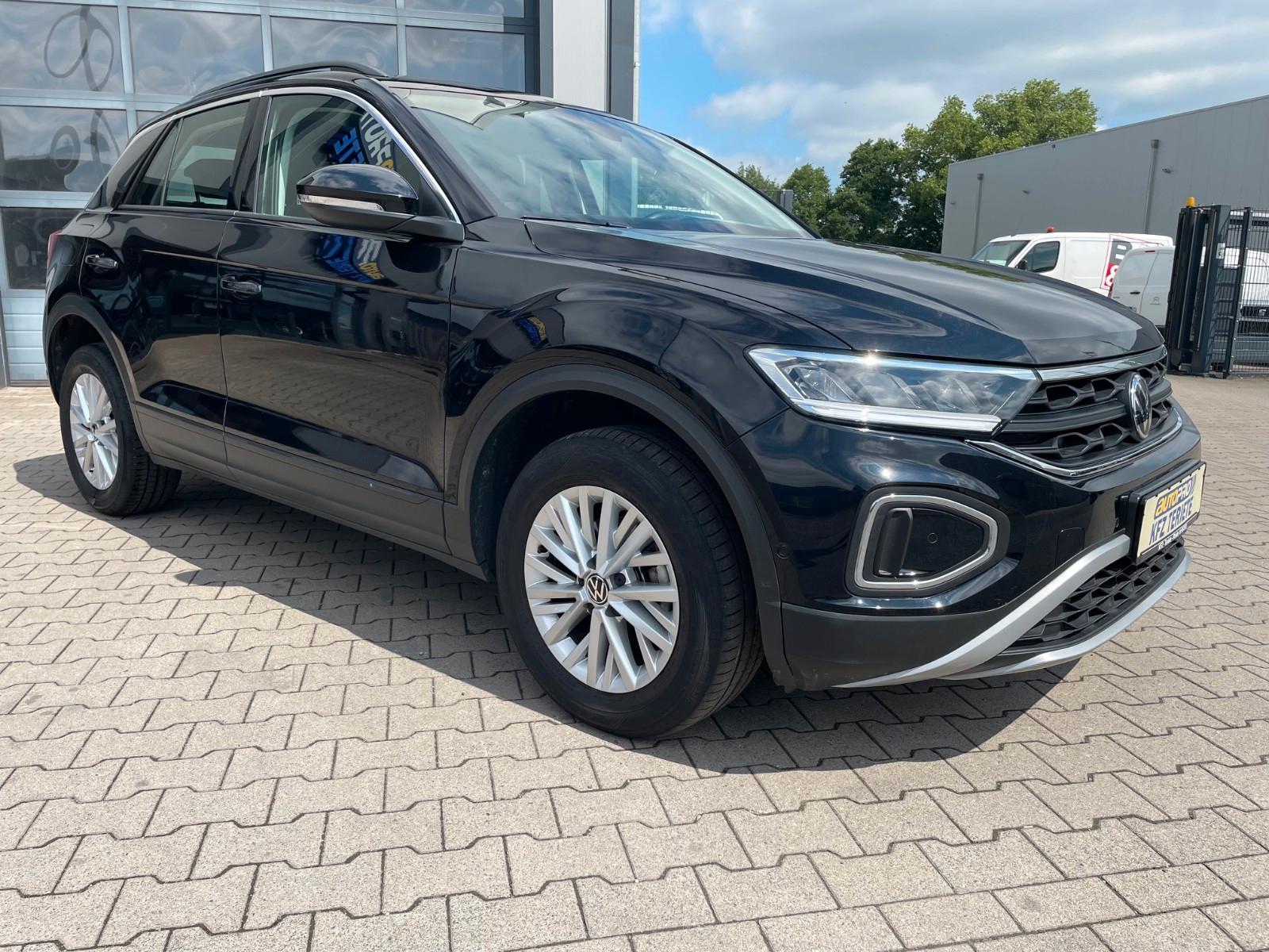 Volkswagen T-Roc Life DSG LED ACC