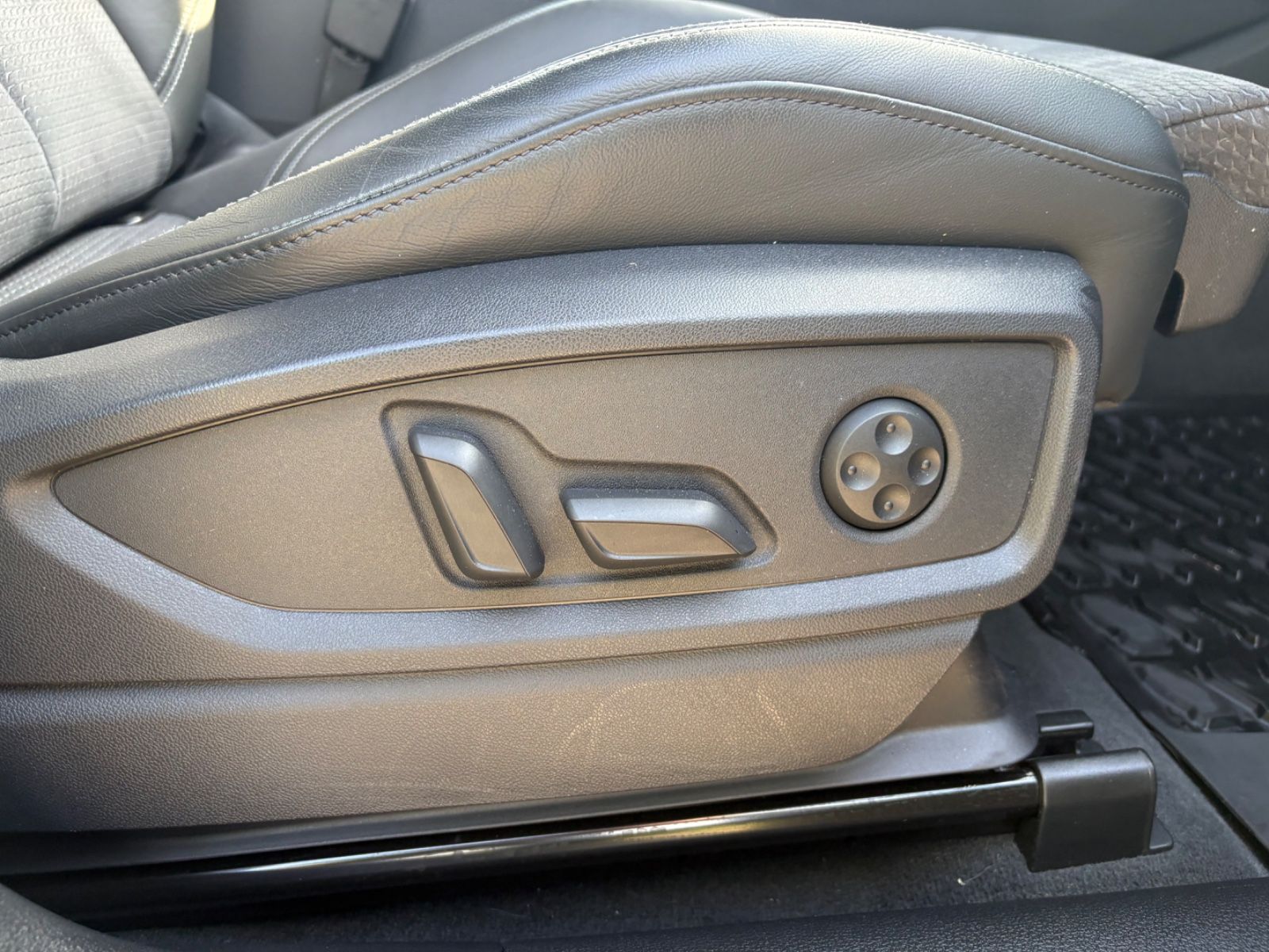 Foto 13 van AUDI SQ5