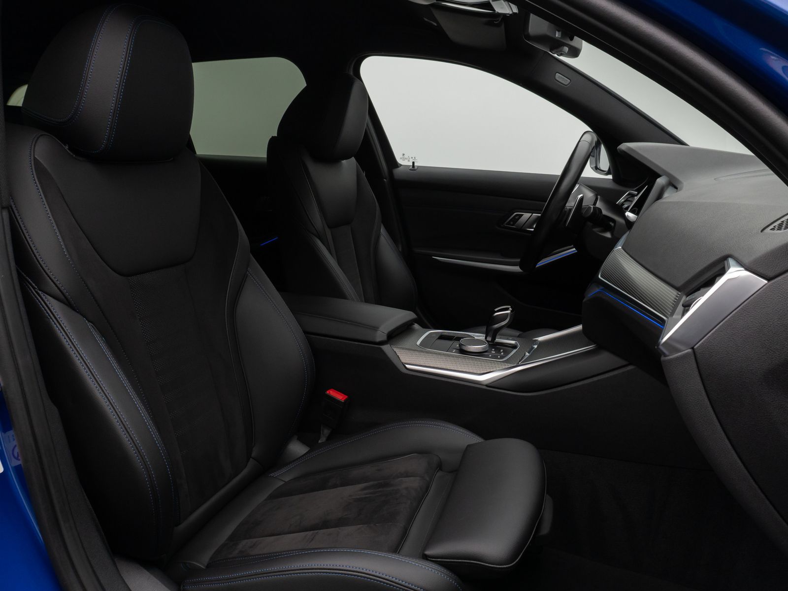 Fahrzeugabbildung BMW 330d M Sport HiFi DAB Stop&Go Fernlichtassist