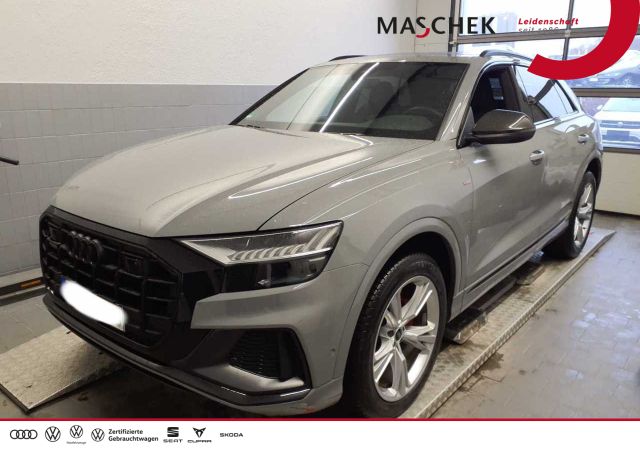 AUDI Q8 S line comp.+ 50TDI AHK Pano Carbon S-Sitze R
