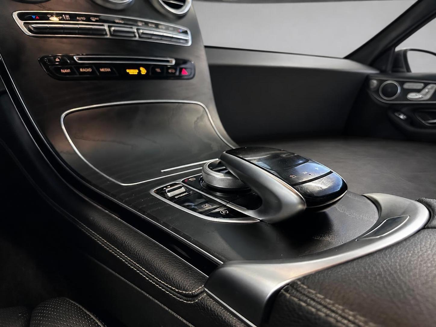 Mercedes-Benz GLC 300 Coupe  4Matic AMG Line  *1.Hd +TMP + LED