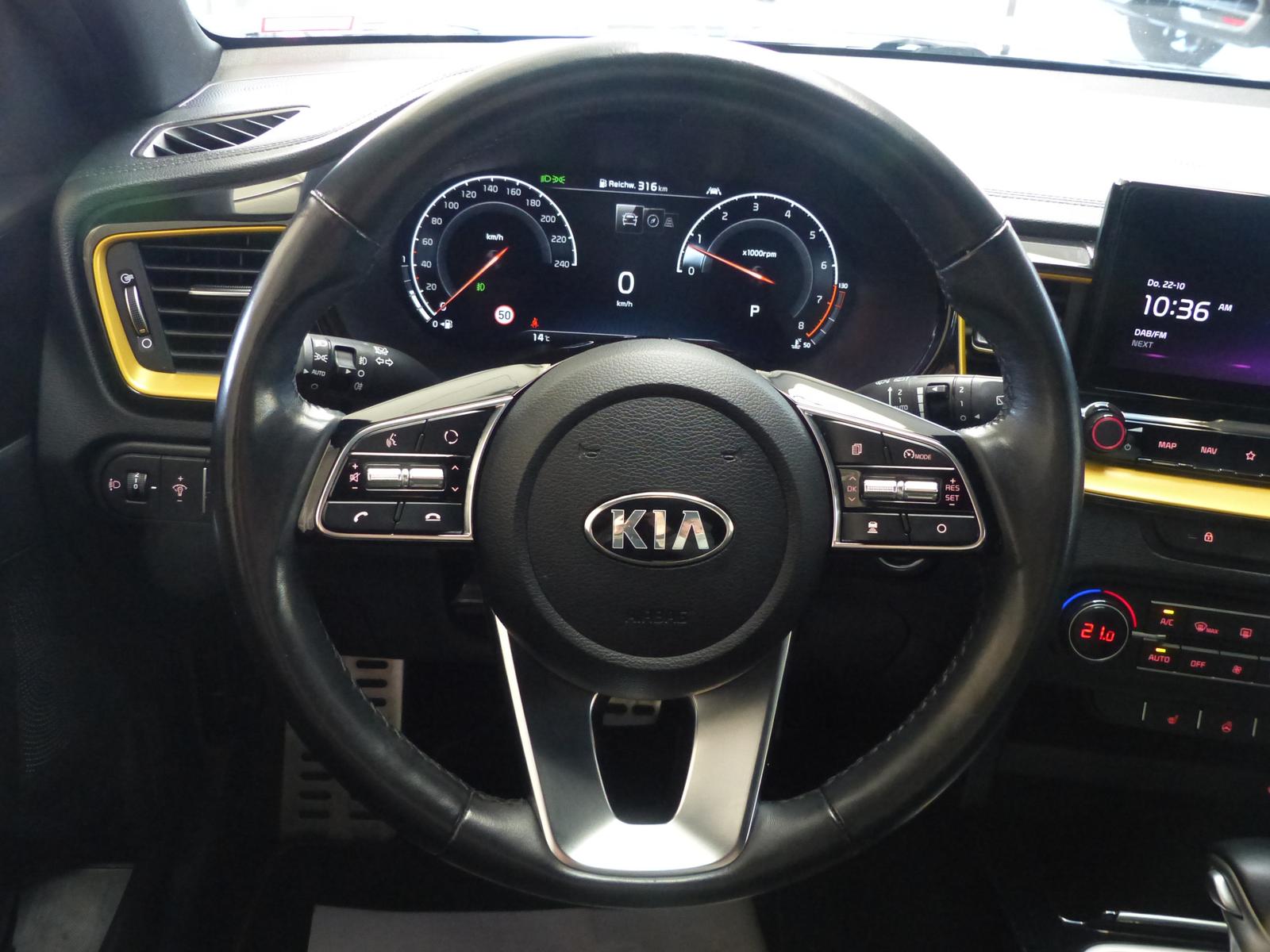 Kia XCeed Xdition 7DCT+Panodach+LED+JBL+ACC+Cam+Totw