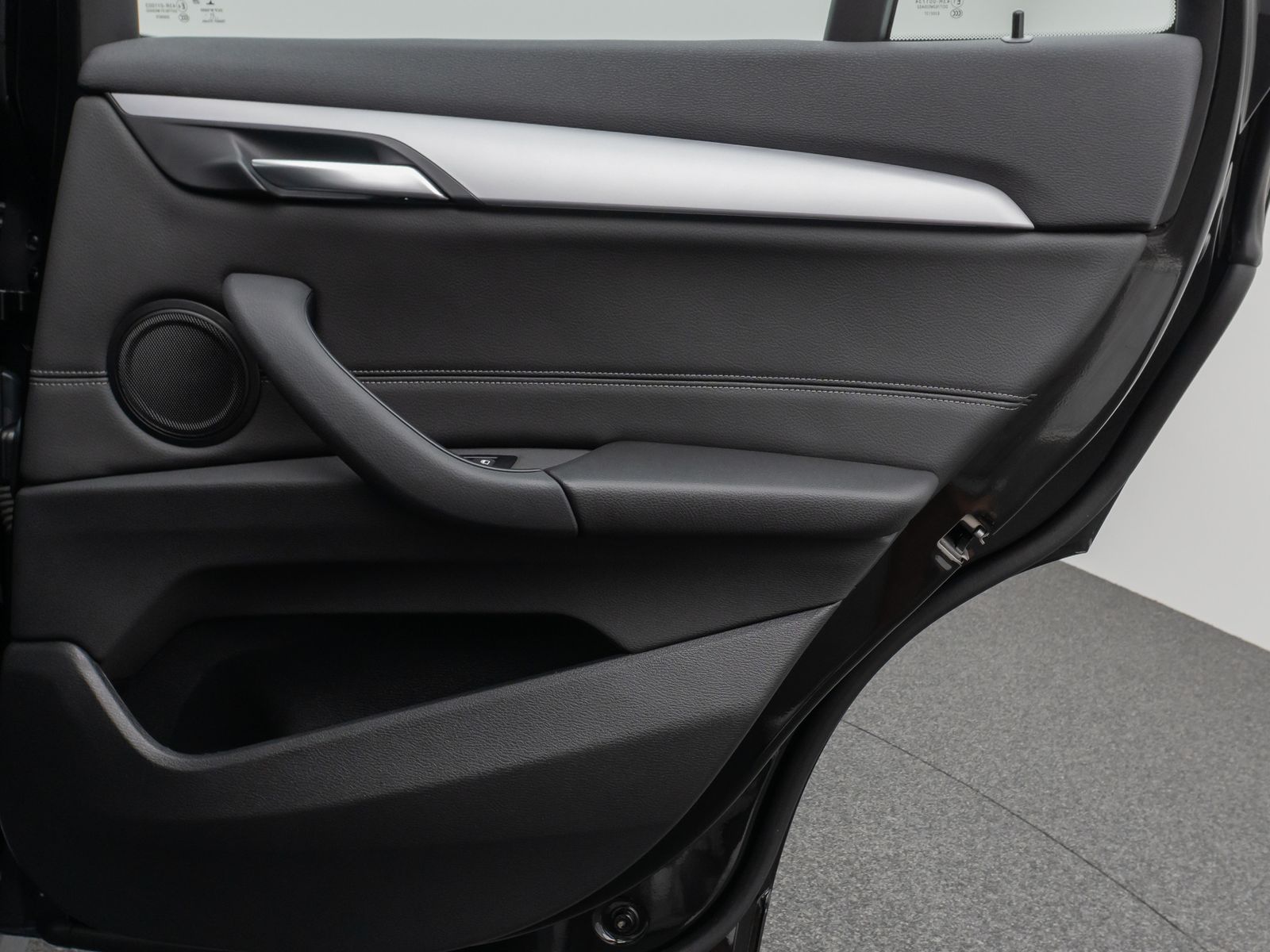 Fahrzeugabbildung BMW X1 xD25e Panorama DAB Navi Parkassistent Sport