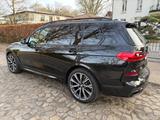BMW X7 M50 M50i - BMW  Selection Garantie 09/26 - schwarze BMW X7 M50