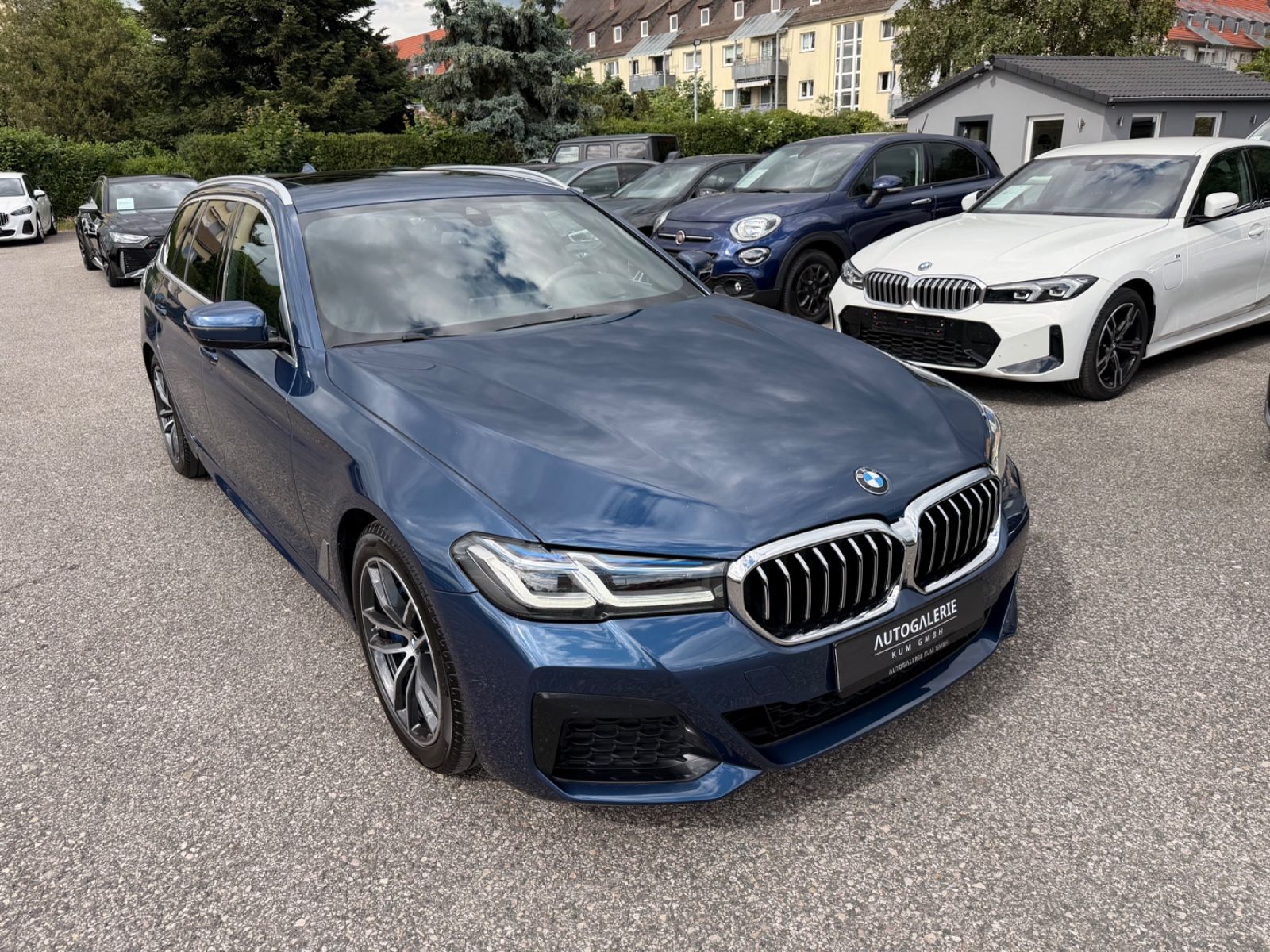 BMW 540d xDrive / M-Sport / LASER / HUD / PANO / H&amp;K