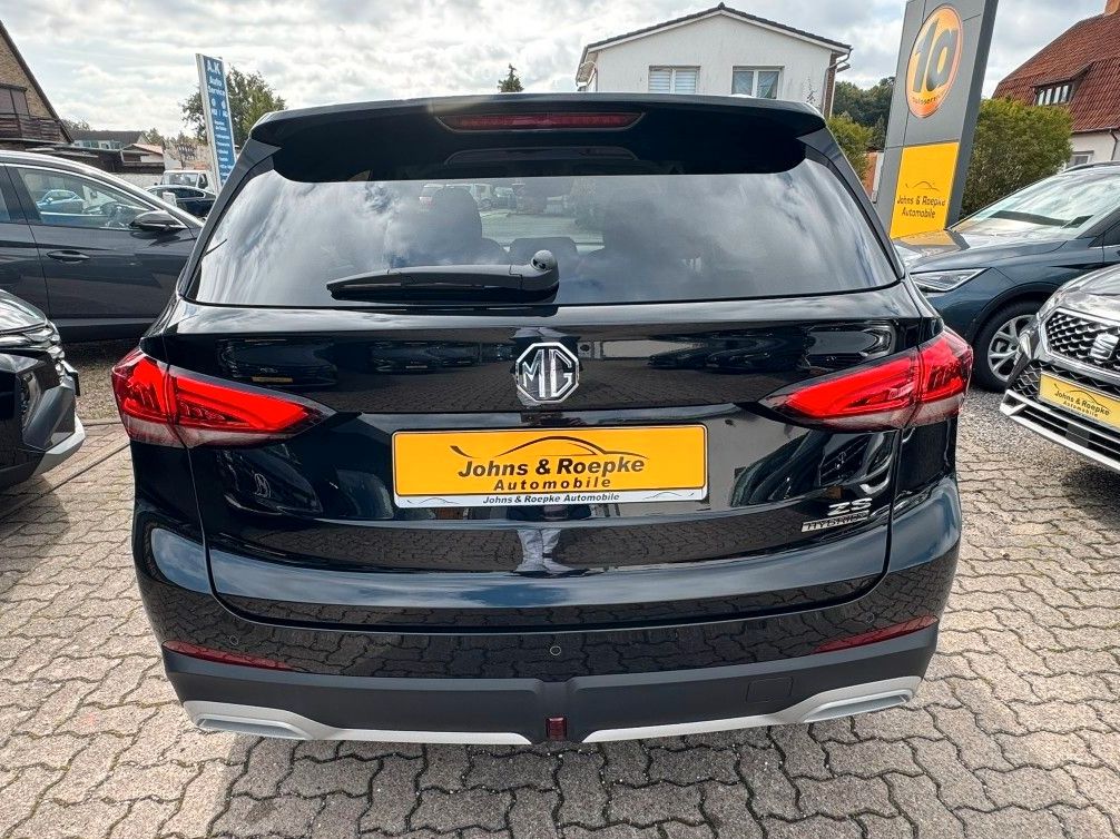 MG ZS