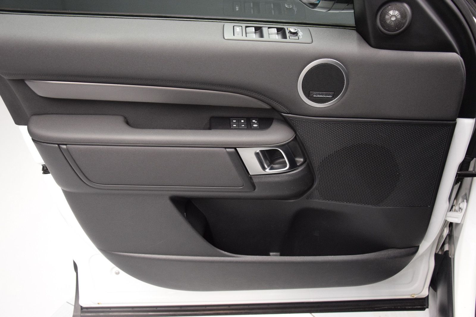 Fahrzeugabbildung Land Rover Discovery 5 HSE SDV6 Pano 7. Sitze Meridian 360°