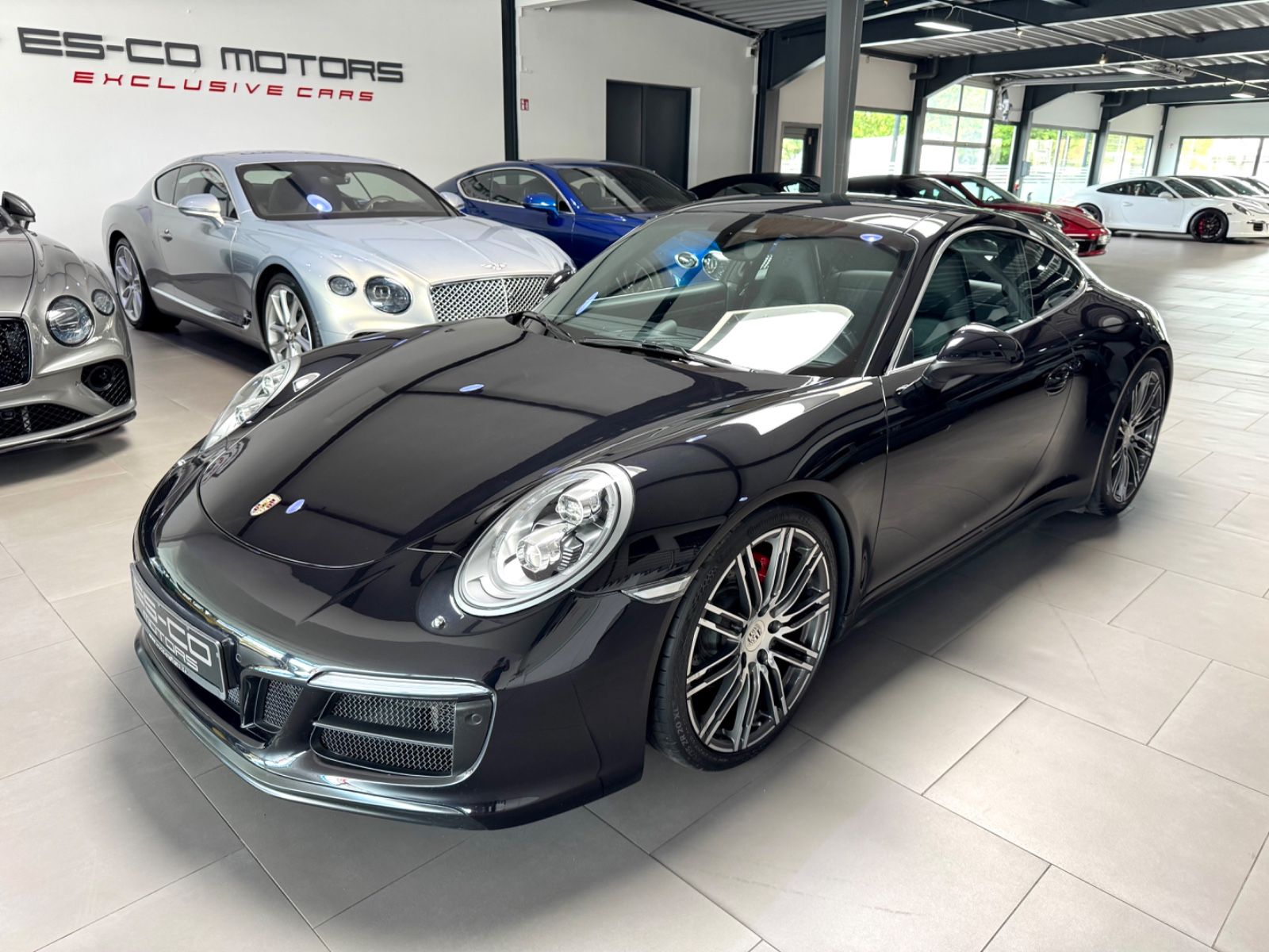 PORSCHE 991-911 CARRERA 4 PDK BLACK EDITION SPORTAGA 20"