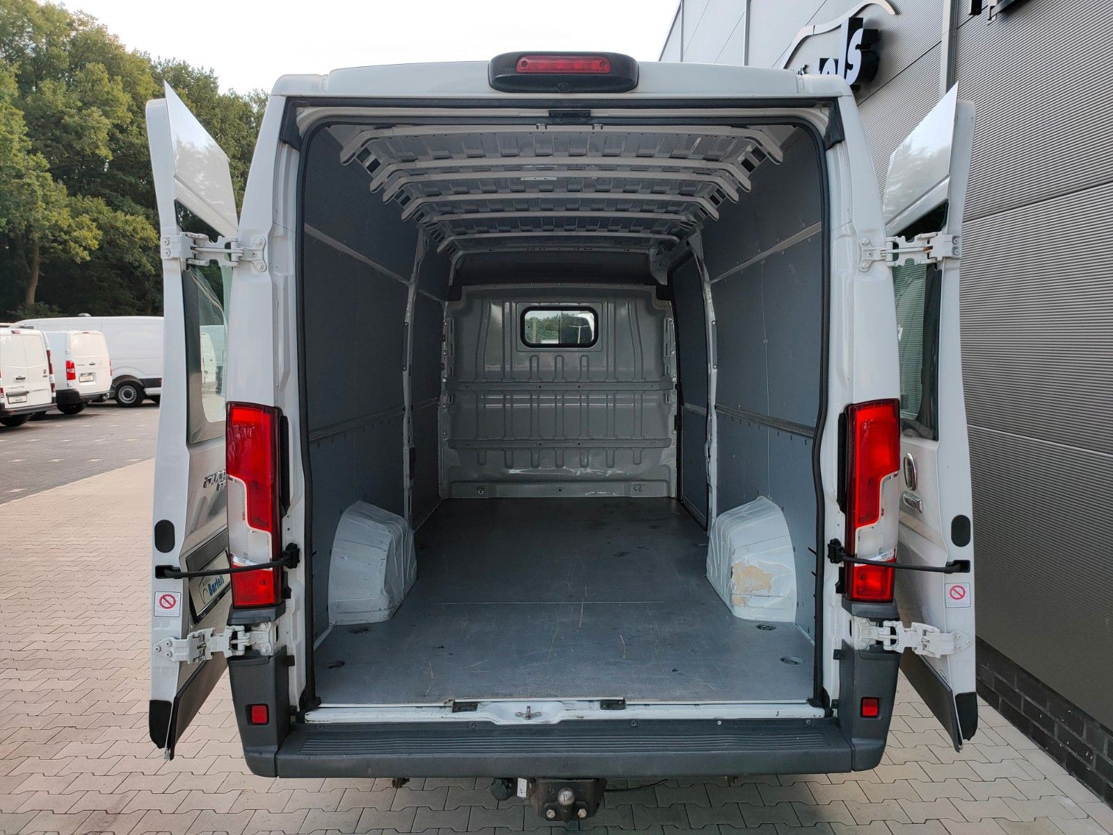 Fahrzeugabbildung Fiat Ducato Maxi 35 L5H2 150 Multi. Fahrtenschreiber