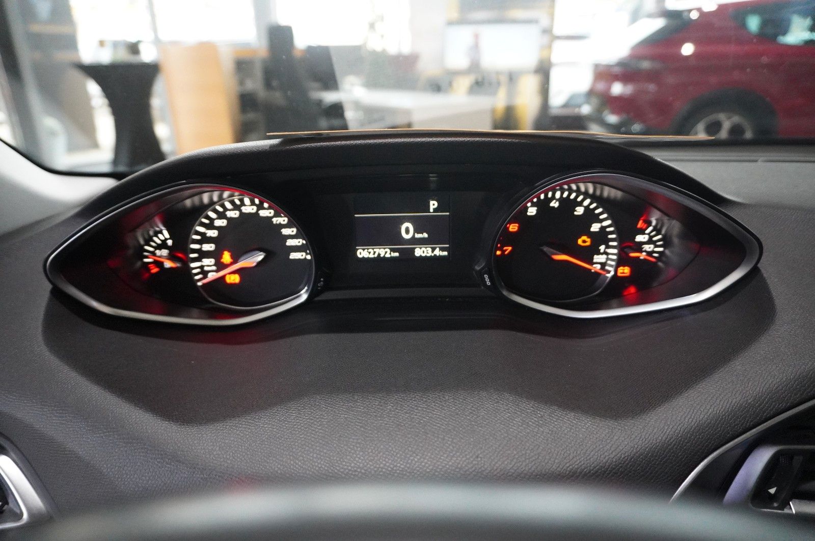 Fahrzeugabbildung Peugeot 308 LIM. 1.2T ACTIVE PACK NAVI/LED/TEMP./DAB+