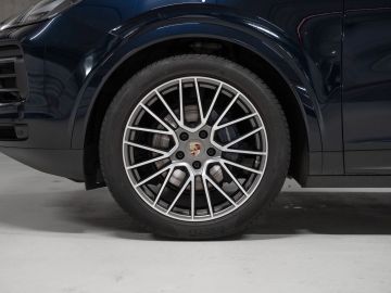 Porsche Cayenne - 6