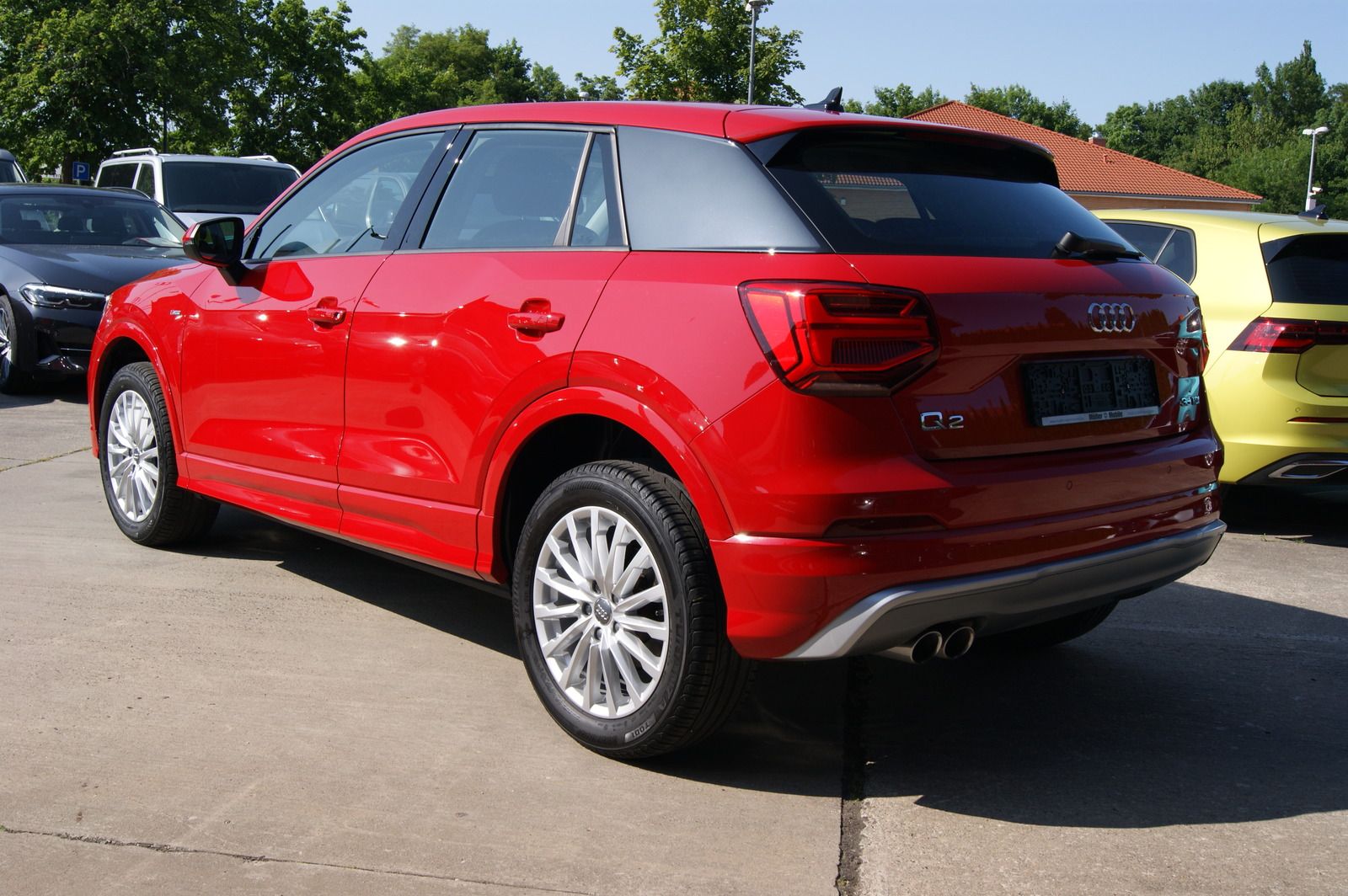 Fahrzeugabbildung Audi Q2 35 TDI design S-LINE AUDI-SOUND LED ANHZV PDC