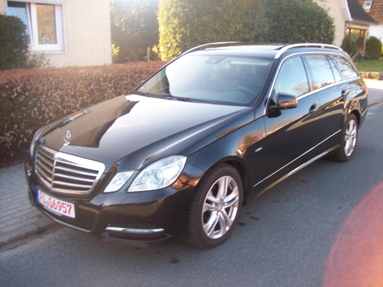 Mercedes-Benz E 220 CDI KOMBI AUTOMATIC EURO5 TÜVAU NEU 2013