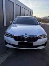 BMW 530i Touring Standhz. |Laser|Pano|HUD|AHK|MEMORY - BMW 530 aus 2021