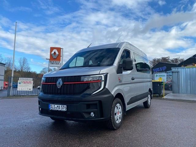 Renault Master 170.35 Rollstuhltransporter + Lift