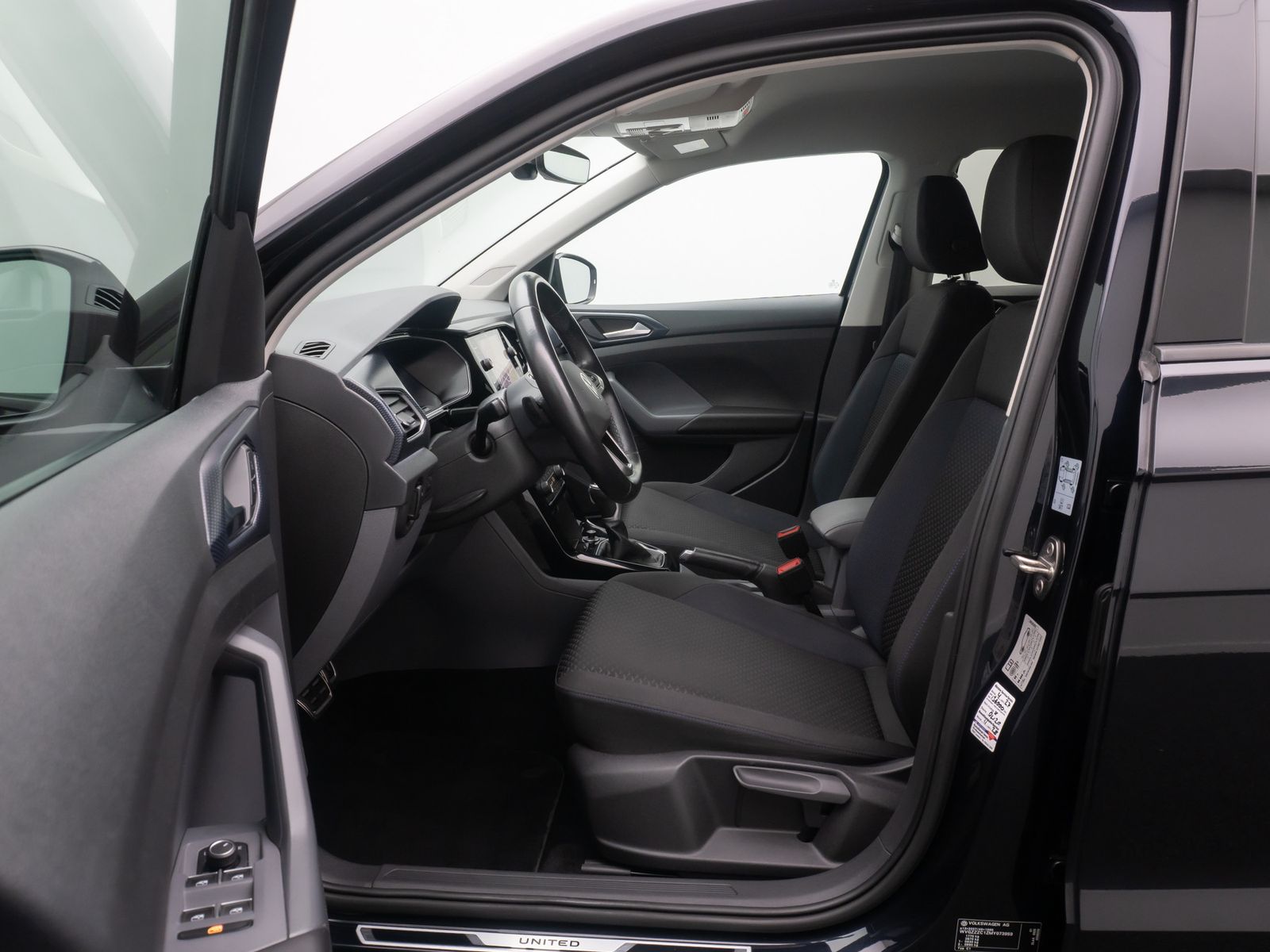Fahrzeugabbildung Volkswagen T-Cross United ACC FahrAssist DAB Navi ParkAssis