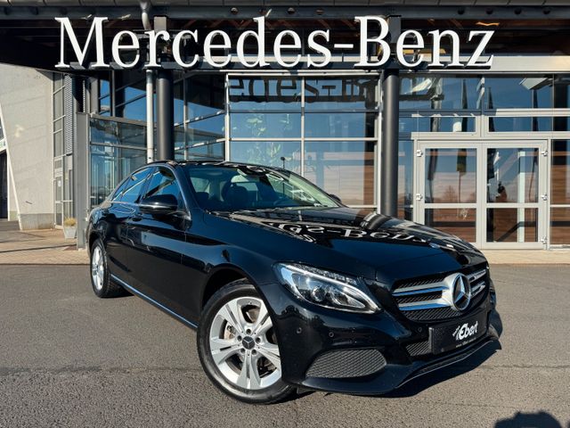 Mercedes-Benz C 200 4M Avantgarde+Pano+AHK+Ambiente+LED