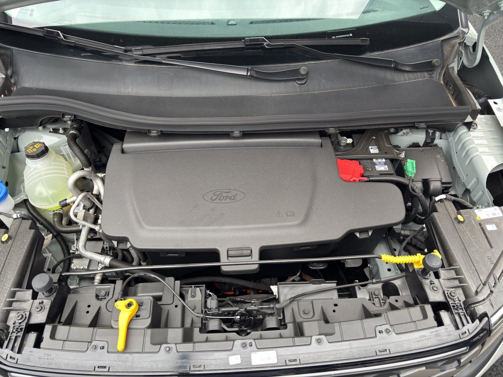 Fahrzeugabbildung Ford Tourneo Courier eMotor BEV Titanium