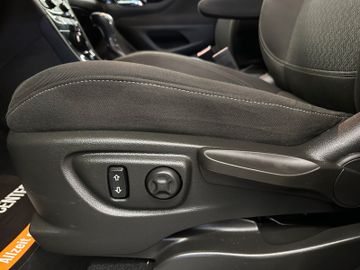 Opel Mokka X Active *NAVI*PDC*TEMPOMAT*AHK*SZHZ*