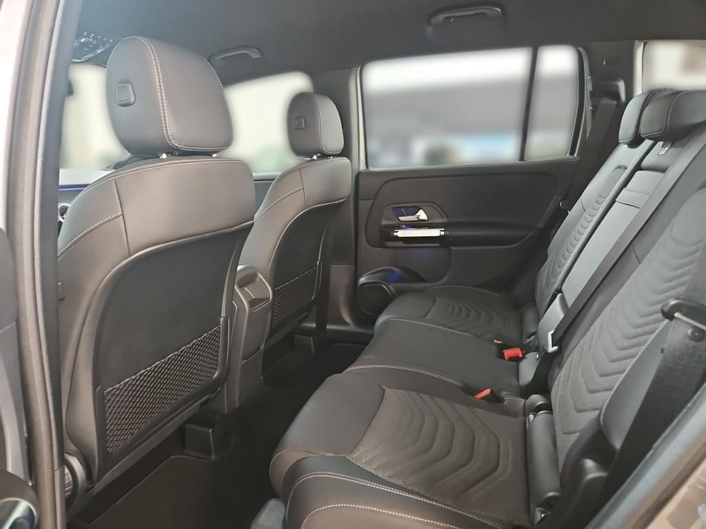 Fahrzeugabbildung Mercedes-Benz GLB 200 +PROGRESSIVE+AHK+360+TOTWINKEL+DISTRONIC