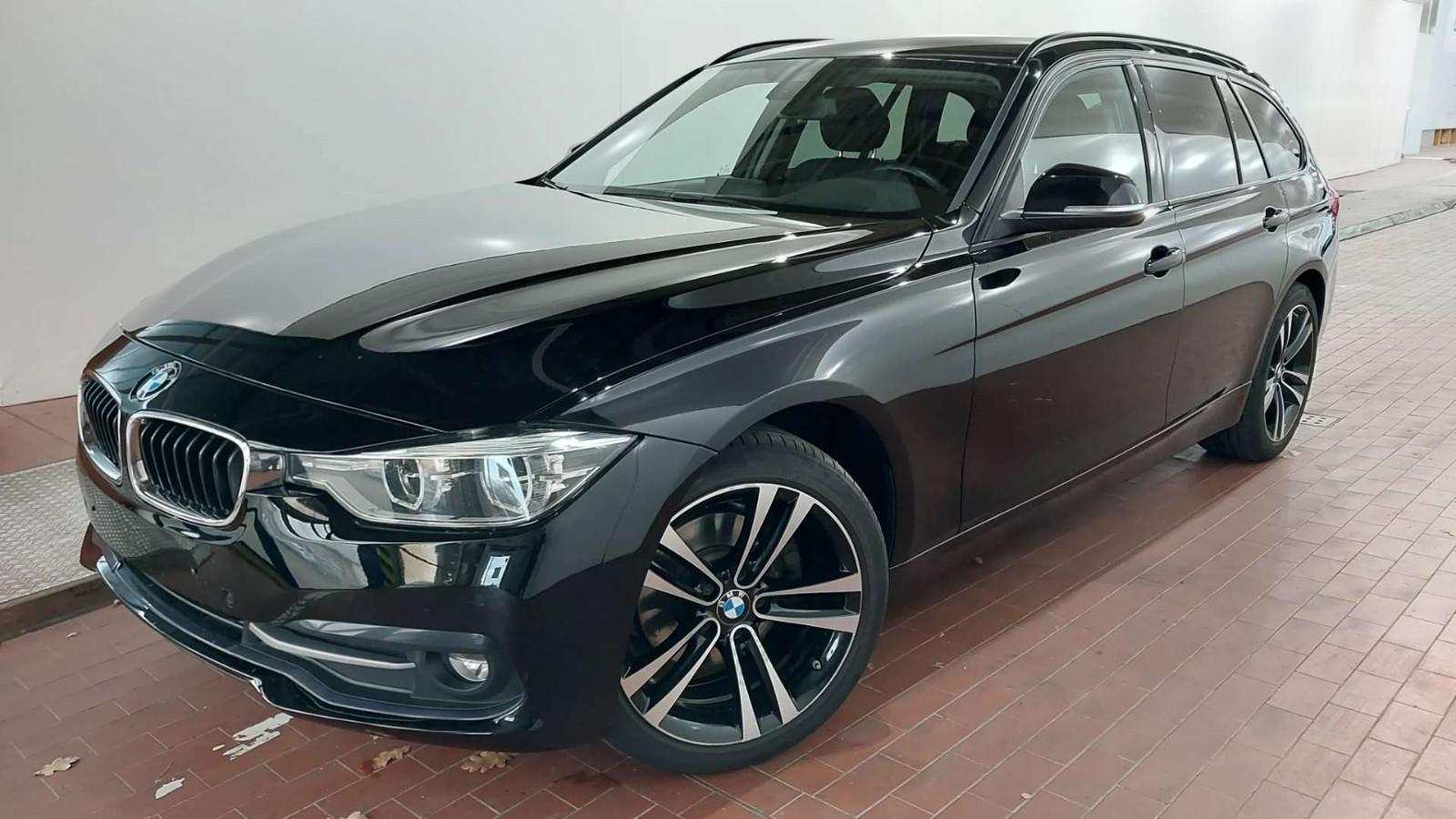 BMW 320d xDrive Touring Sport Line*Head-up*Kamera*
