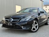 Mercedes-Benz E 200 E -Klasse Coupe*LED*SPORT*NAVI*TEMPOMAT* - Mercedes-Benz: Coupé, Sport