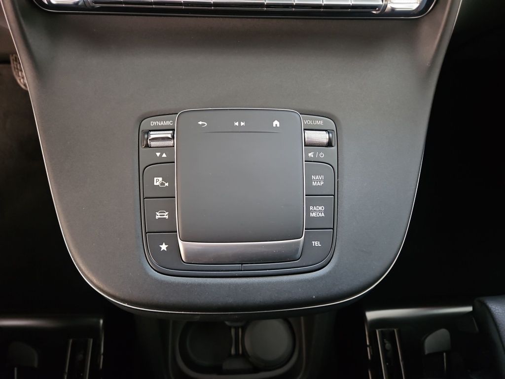 Fahrzeugabbildung Mercedes-Benz EQV 300 lang 8 Sitze LED 2xST 360° Ambientebel.