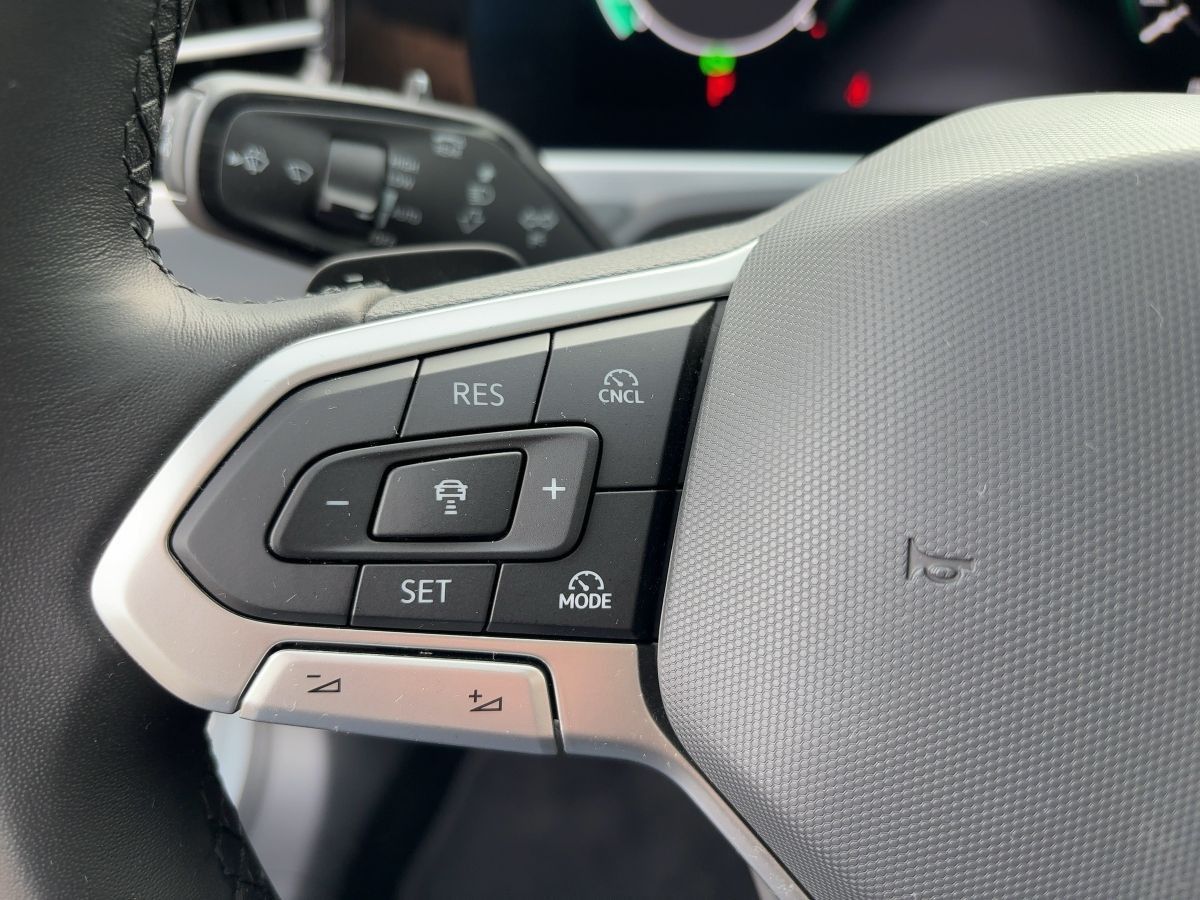 Volkswagen Passat Variant 2.0 TDI DSG Elegance AHZV HUD LED foto 13