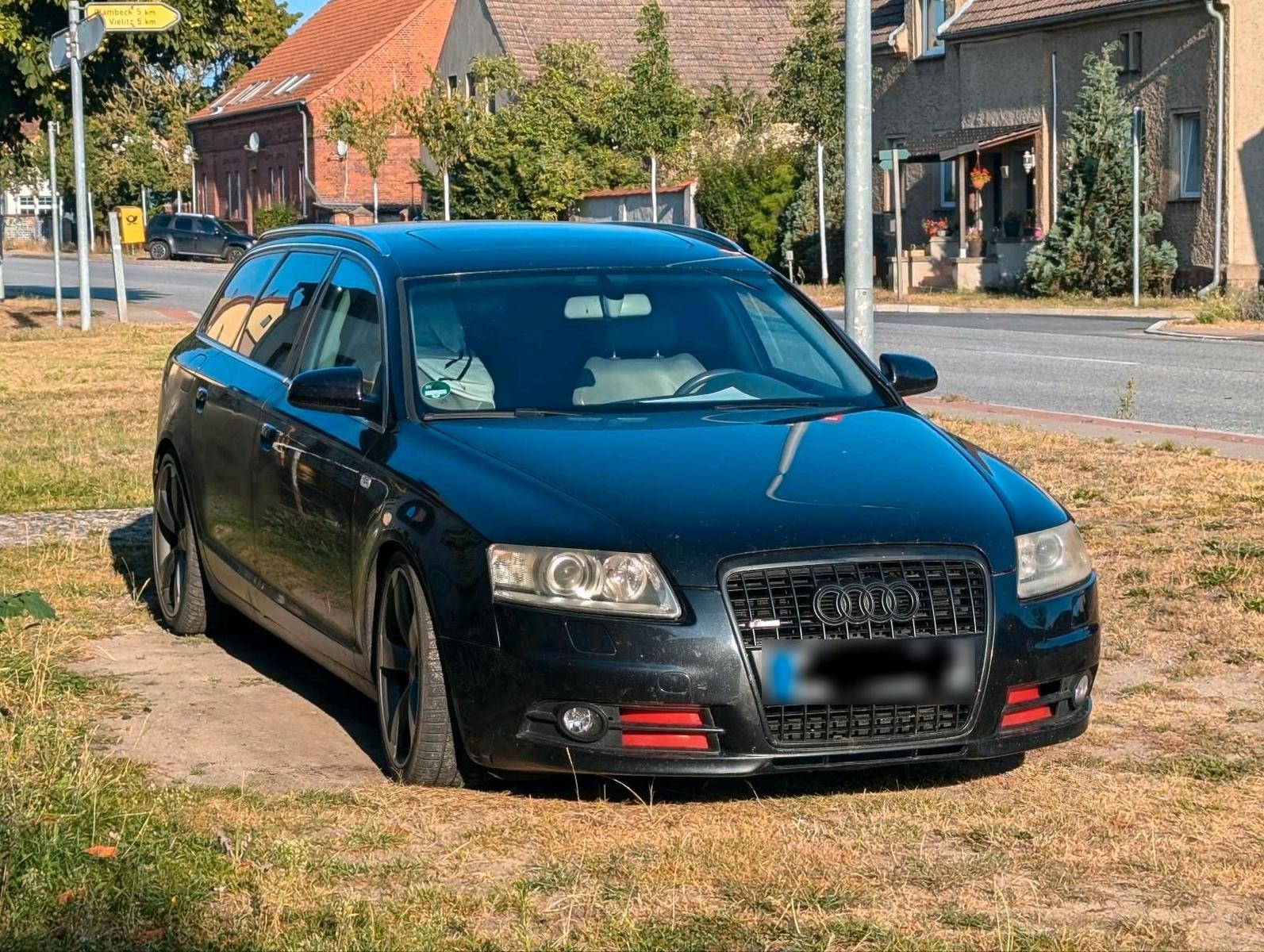 Audi A6 2004 — interior