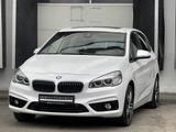 BMW 225 Active Tourer xe Sport Line LED Pano Kamera - BMW mit Hybrid-Antrieb: Tourer Active